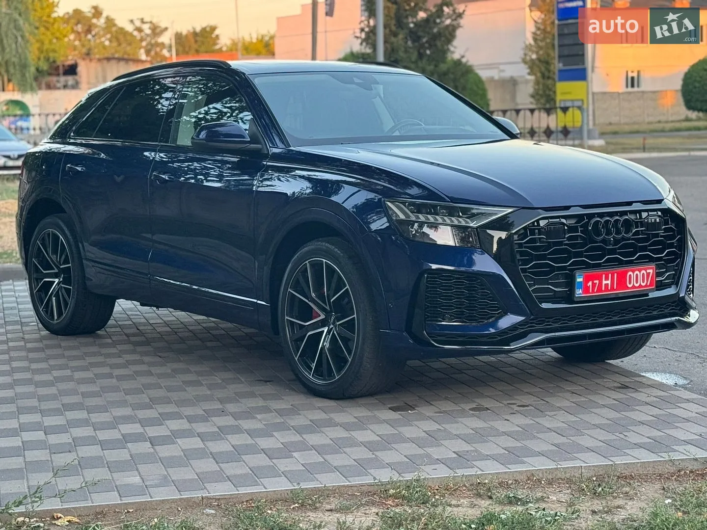 2019 Audi Q8 - мініатюра 4