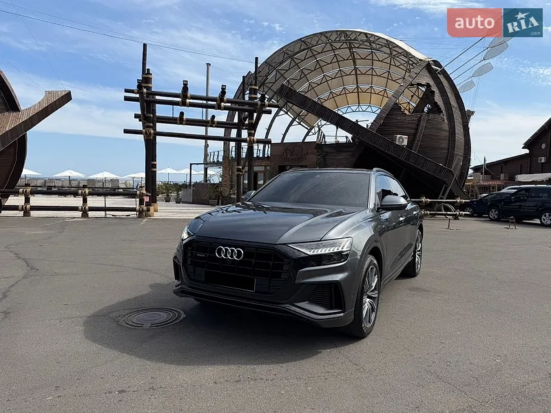 Audi Q8 2020