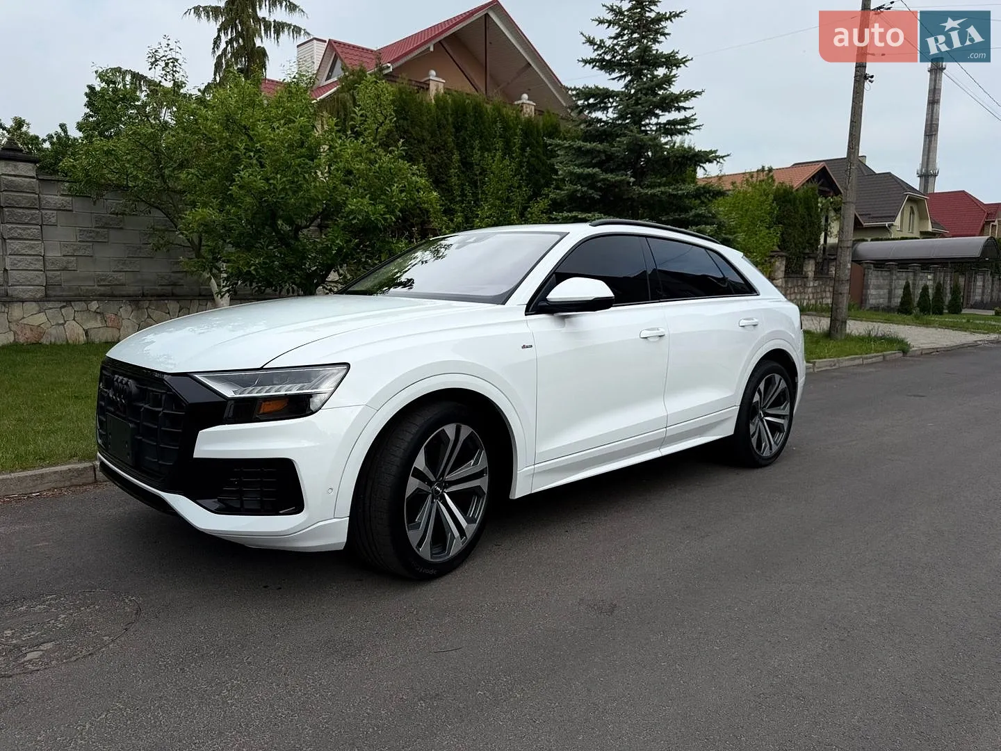 2019 Audi Q8 - мініатюра 2