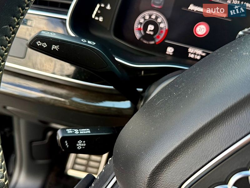 Внедорожник / Кроссовер Audi Q8 2018 в Киеве