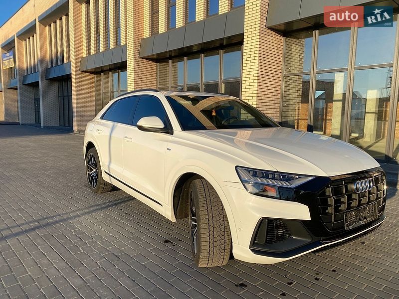 Внедорожник / Кроссовер Audi Q8 2020 в Виннице