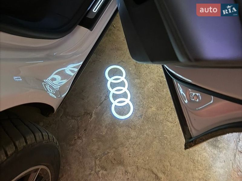 Позашляховик / Кросовер Audi Q8 2019 в Білій Церкві фото 20 Позашляховик / Кросовер Audi Q8 2019 в Білій Церкві