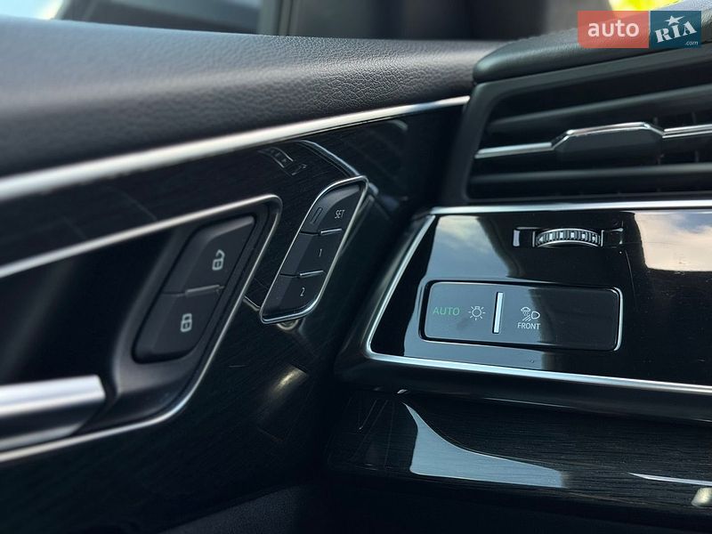 Позашляховик / Кросовер Audi Q8 2019 в Мукачевому фото 51 Позашляховик / Кросовер Audi Q8 2019 в Мукачевому