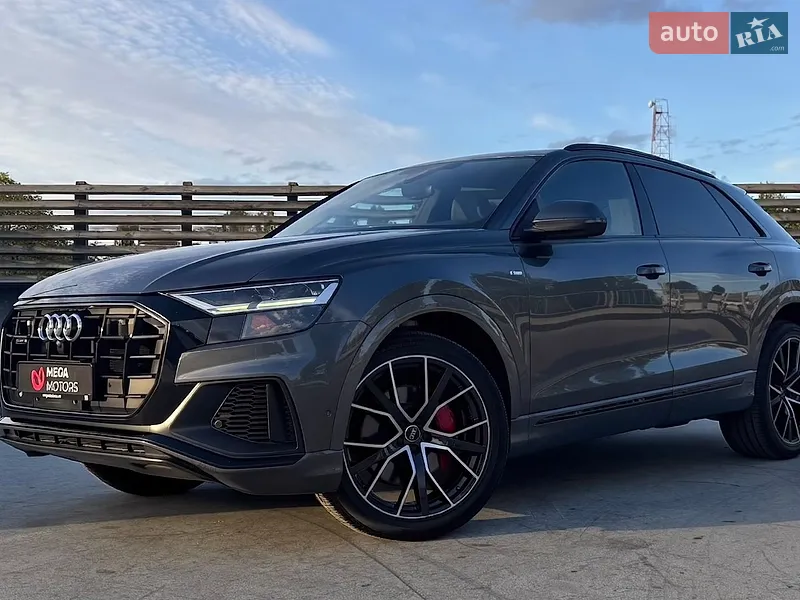 Audi Q8