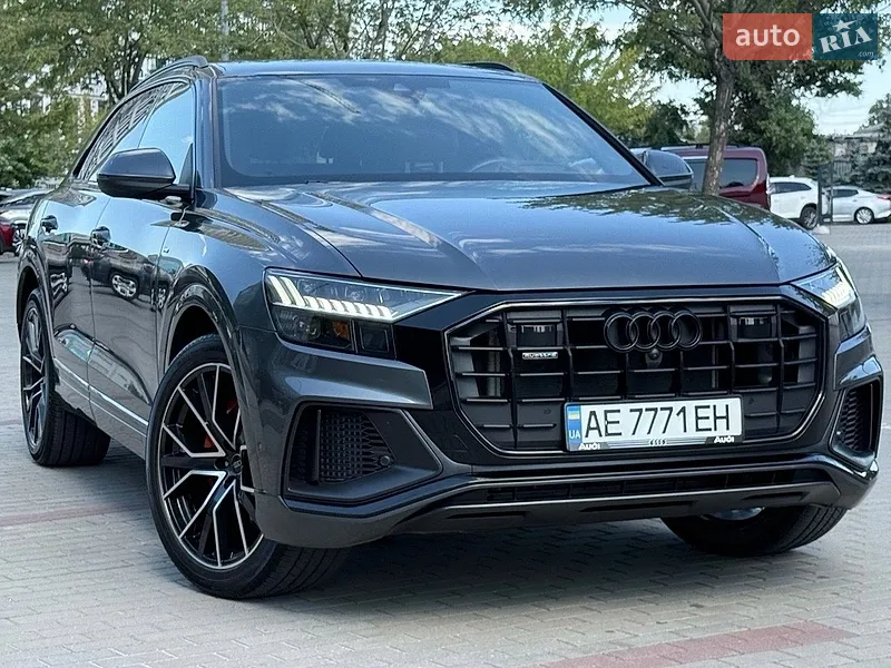 Audi Q8 2023