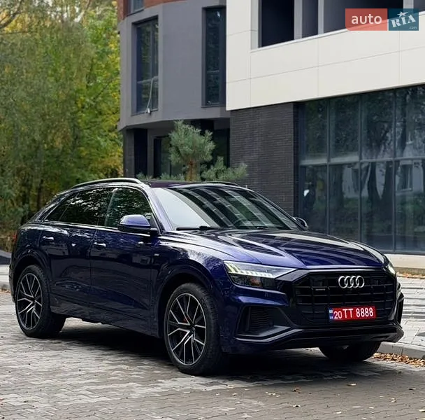 Audi Q8