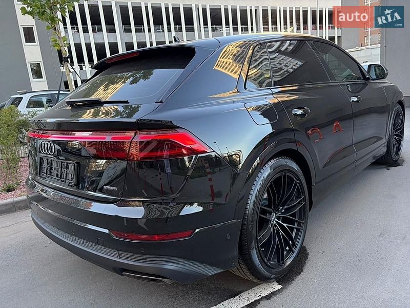 Внедорожник / Кроссовер Audi Q8 2026 в Киеве