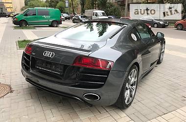 Купе Audi R8 2010 в 