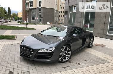 Купе Audi R8 2010 в 