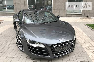 Купе Audi R8 2010 в 
