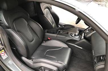 Купе Audi R8 2010 в 