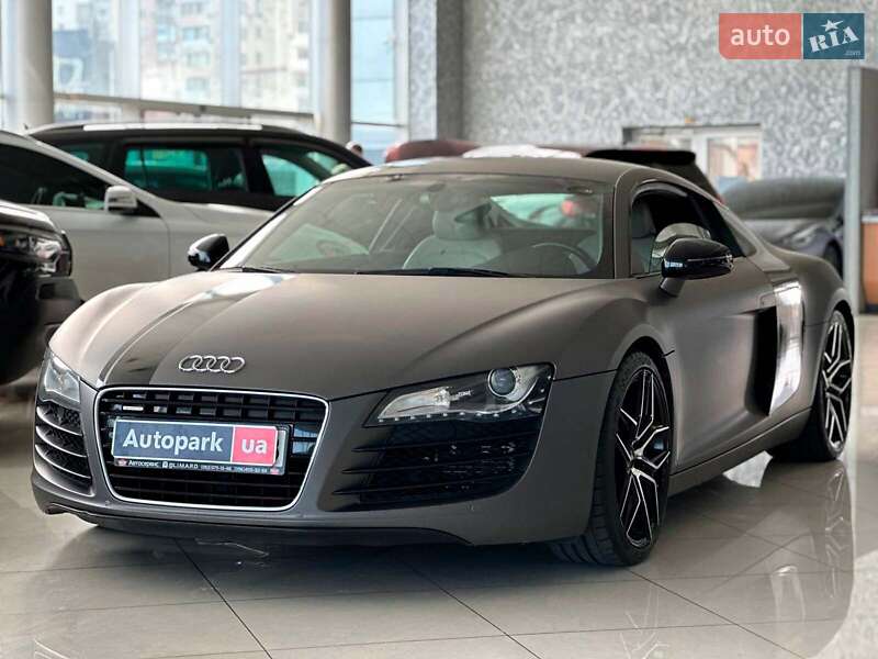 Купе Audi R8 2007 в 