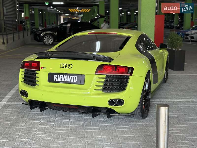 Купе Audi R8 2008 в Киеве