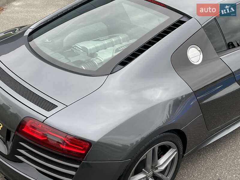 Купе Audi R8 2013 в Киеве