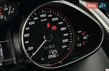 Купе Audi R8 2013 в  фото 40 Купе Audi R8 2013 в