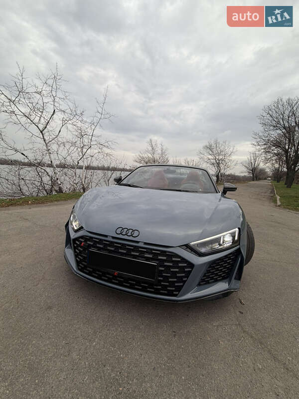 Родстер Audi R8 2020 в Дніпрі фото 3 Родстер Audi R8 2020 в Дніпрі