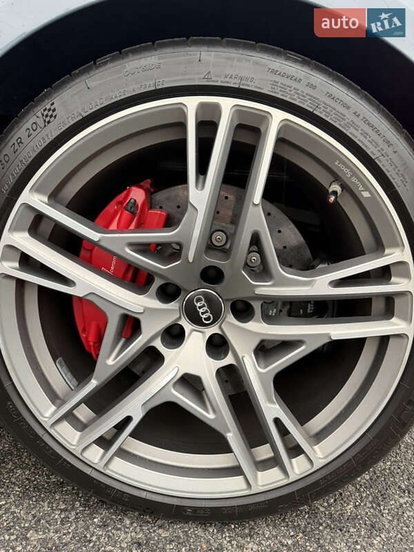 Родстер Audi R8 2020 в Дніпрі фото 32 Родстер Audi R8 2020 в Дніпрі