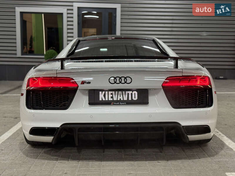 Родстер Audi R8 2017 в Києві фото 8 Родстер Audi R8 2017 в Києві