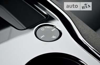 Купе Audi RS e-tron GT 2021 в 