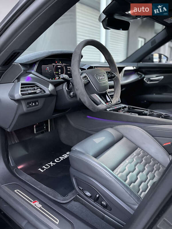 Купе Audi RS e-tron GT 2021 в Одесі