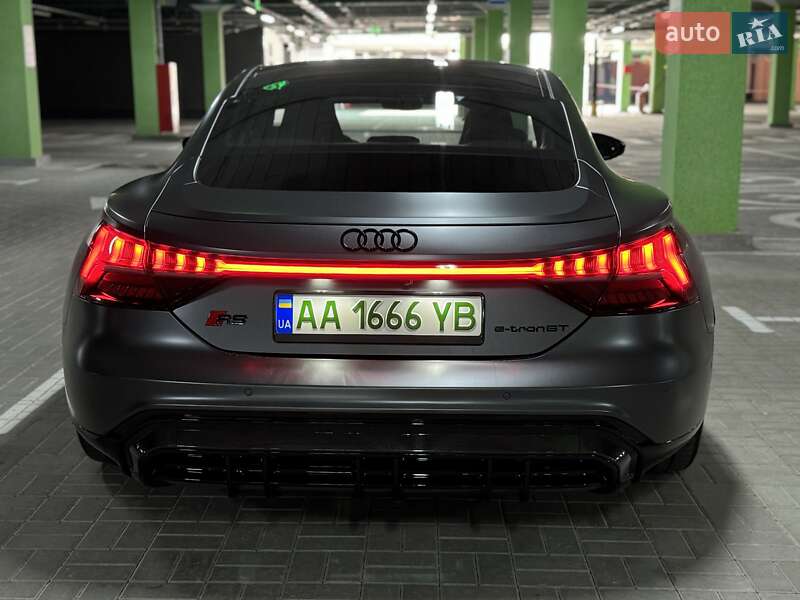 Купе Audi RS e-tron GT 2021 в Києві