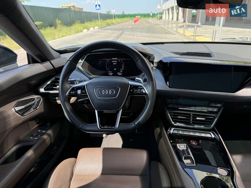 Купе Audi RS e-tron GT 2021 в Києві