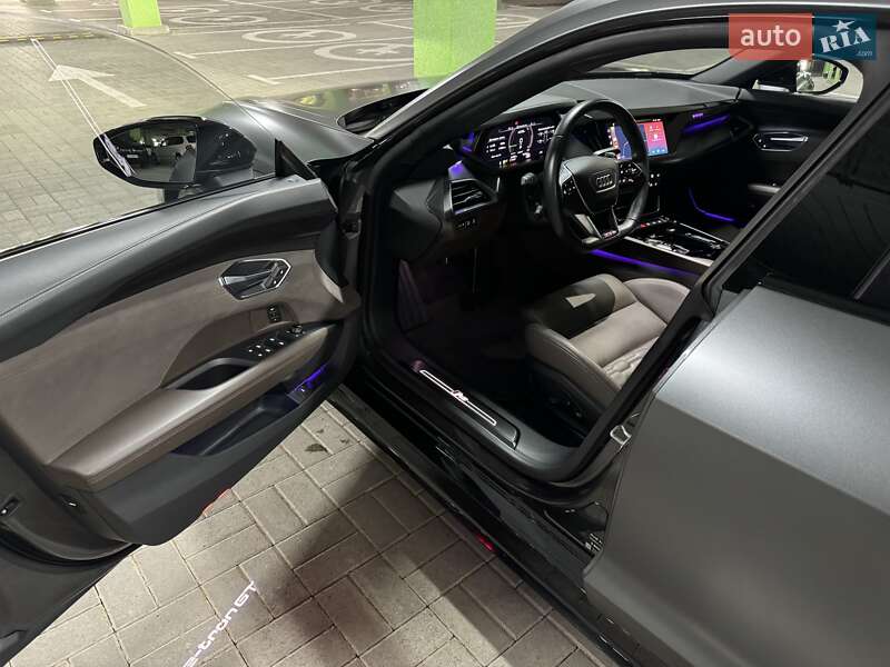 Купе Audi RS e-tron GT 2021 в Києві