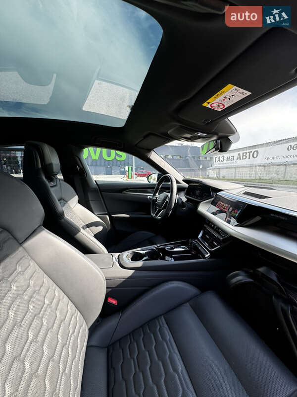 Купе Audi RS e-tron GT 2023 в Киеве