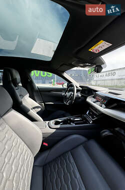 Купе Audi RS e-tron GT 2023 в 