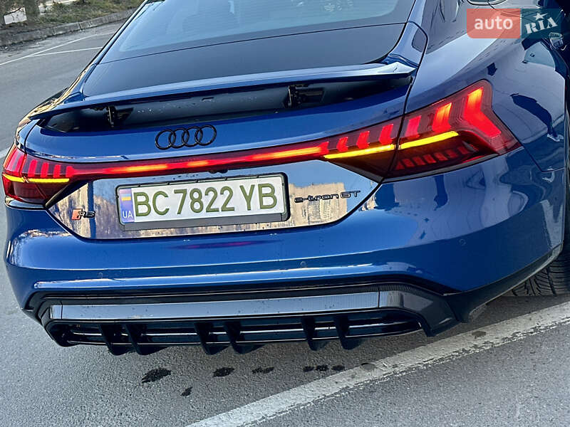 Купе Audi RS e-tron GT 2021 в Львові