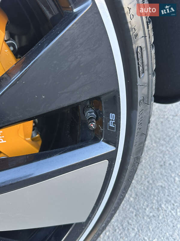 Купе Audi RS e-tron GT 2021 в Львові