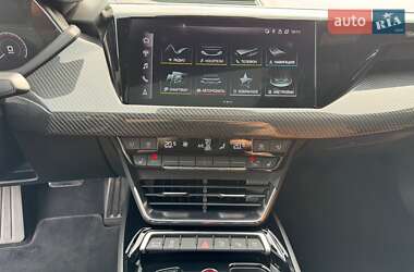 Купе Audi RS e-tron GT 2021 в 