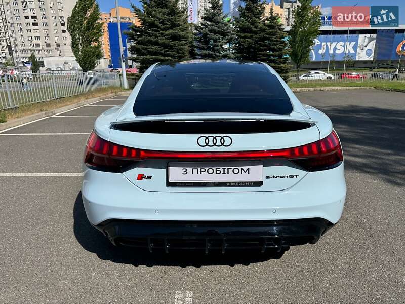 Купе Audi RS e-tron GT 2023 в Києві