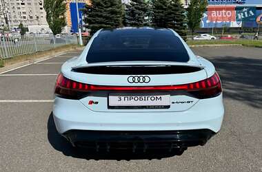 Купе Audi RS e-tron GT 2023 в 