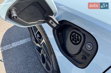 Купе Audi RS e-tron GT 2023 в 