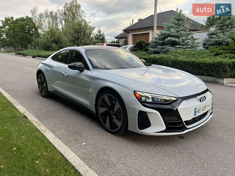 Купе Audi RS e-tron GT 2022 в Дніпрі