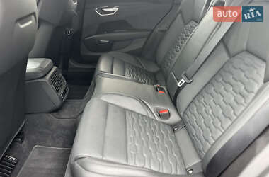 Купе Audi RS e-tron GT 2021 в 