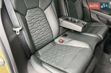 Купе Audi RS e-tron GT 2021 в 