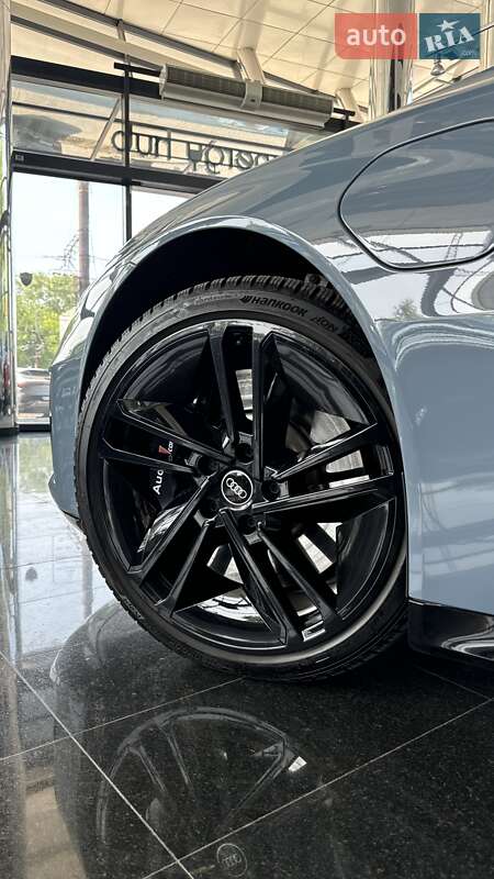 Купе Audi RS e-tron GT 2023 в Дніпрі