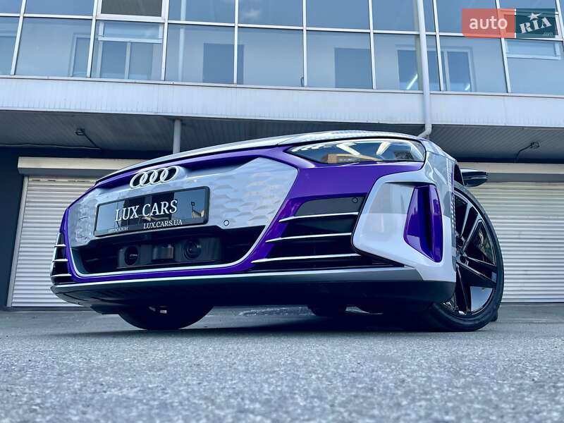 Купе Audi RS e-tron GT 2024 в Києві