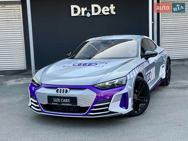 Купе Audi RS e-tron GT 2024 в Києві