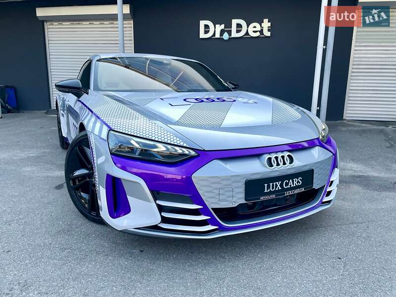 Купе Audi RS e-tron GT 2024 в Києві