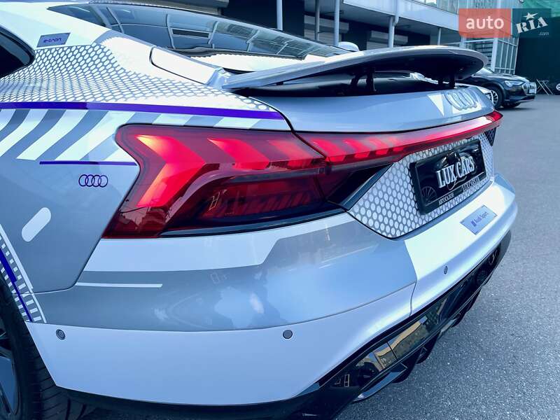 Купе Audi RS e-tron GT 2024 в Києві