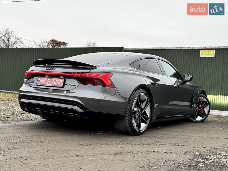 Купе Audi RS e-tron GT 2021 в Києві