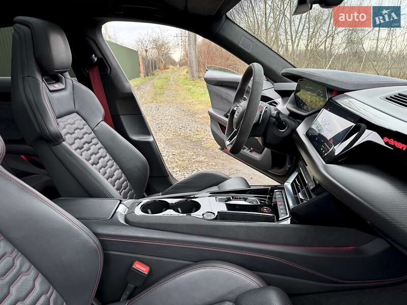 Купе Audi RS e-tron GT 2021 в Києві