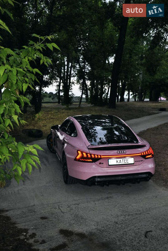 Купе Audi RS e-tron GT 2022 в Києві