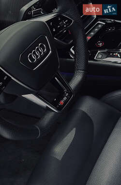 Купе Audi RS e-tron GT 2022 в 