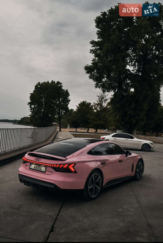 Купе Audi RS e-tron GT 2022 в Києві