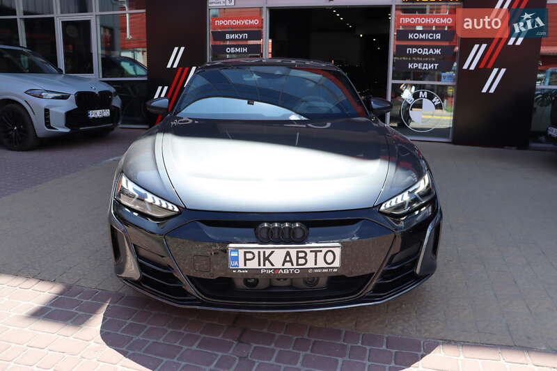 Купе Audi RS e-tron GT 2022 в Львове