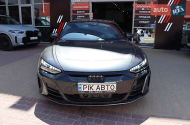 Купе Audi RS e-tron GT 2022 в 